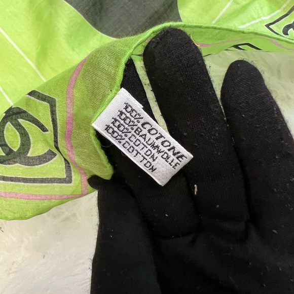 CHANEL SCARF - Picture 5 of 12